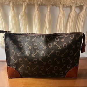 Horse-bit Leather Toiletry bag